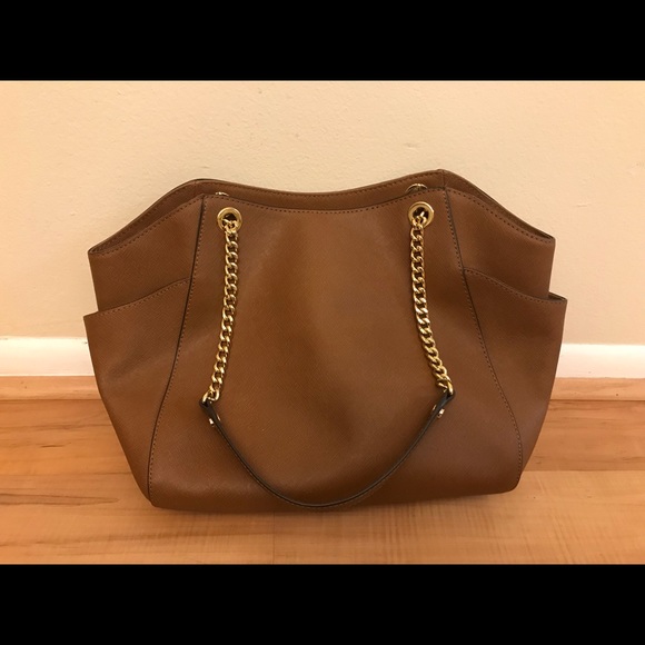 Michael Kors Jet Set Travel Purse - Picture 6 of 8